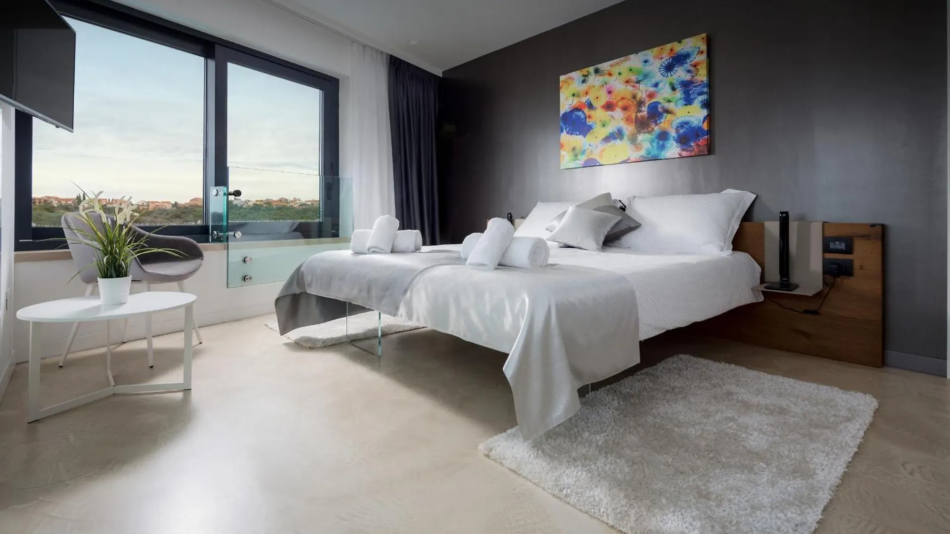 Villa Lucy Banjole For 12 People Near Medulin With Heated Indoor Pool & Spa Just 400 Meters From The Beach