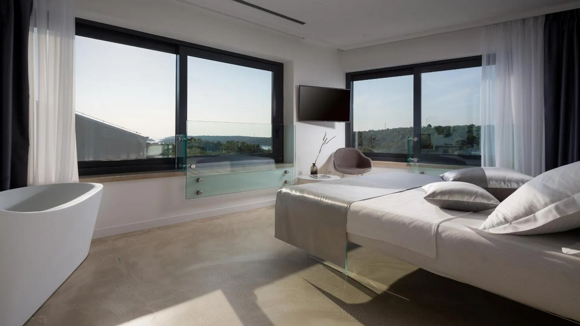 Villa Lucy Banjole For 12 People Near Medulin With Heated Indoor Pool & Spa Just 400 Meters From The Beach Croatia